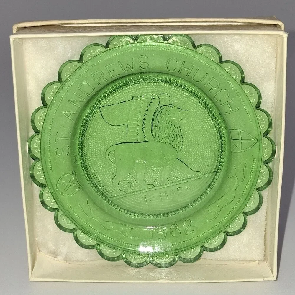 VTG Pairpoint Glass St. Andrews Church Cup Plate 1979 St Mark Winged Lion Box